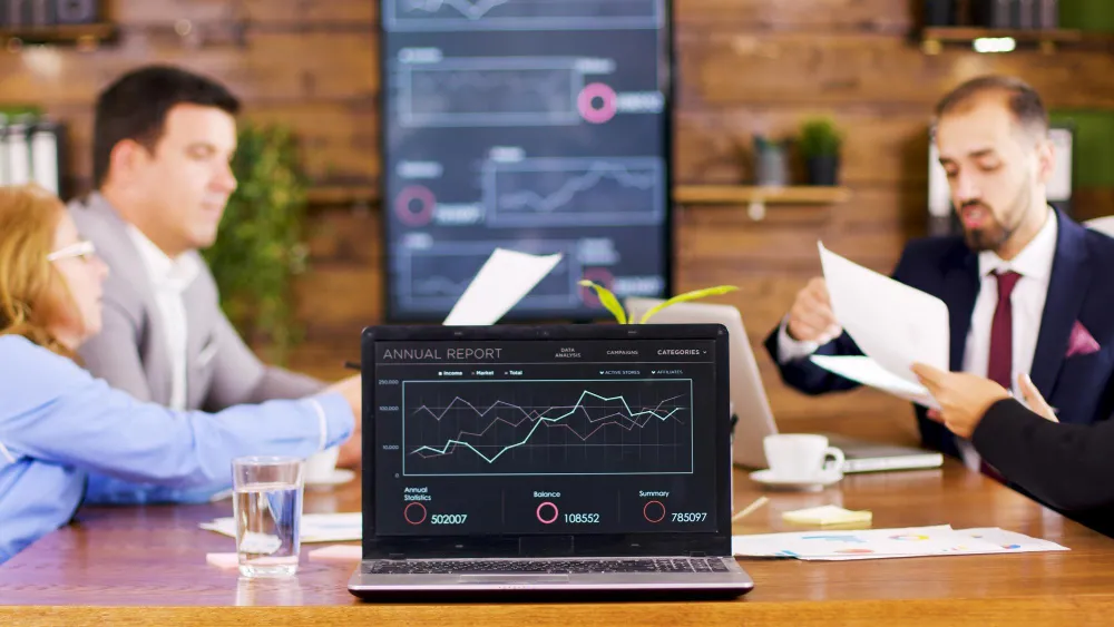 Use Tracking Dashboards & Reports